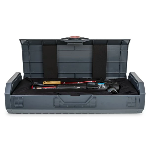 Disney Kylo Ren LIGHTSABER Hilt – Star Wars: Galaxy's Edge 9 Disney Kylo Ren LIGHTSABER Hilt – Star Wars: Galaxy's Edge - Image 7