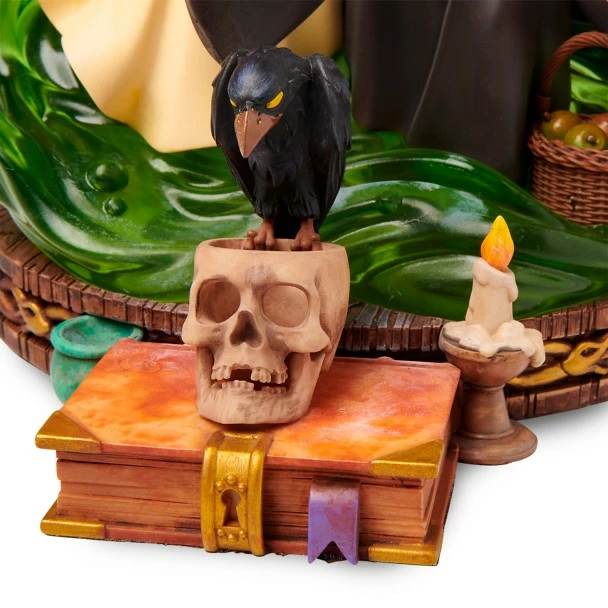 Disney Snow White And The Seven Dwarfs 85th Anniversary Figure 6 Disney Snow White And The Seven Dwarfs 85th Anniversary Figure - Image 4