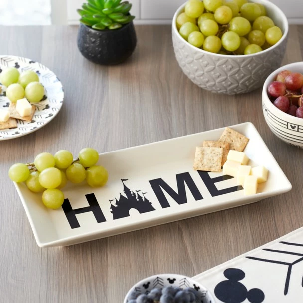 Fantasyland Castle Serving Platter – Disney Homestead Collection 4 Fantasyland Castle Serving Platter – Disney Homestead Collection - Image 2