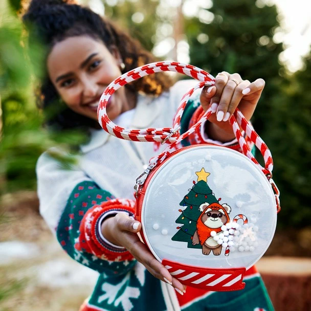 Disney Ewok Holiday Snow Globe Loungefly Crossbody Bag – Star Wars 4 Disney Ewok Holiday Snow Globe Loungefly Crossbody Bag – Star Wars - Image 2
